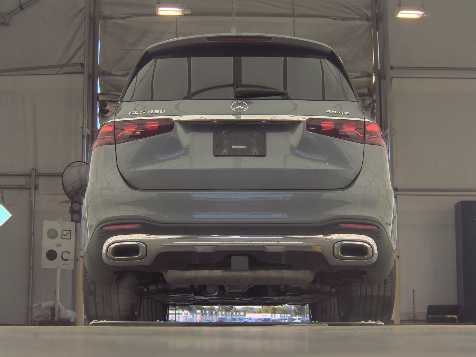 MERCEDES-BENZ GLS - 8