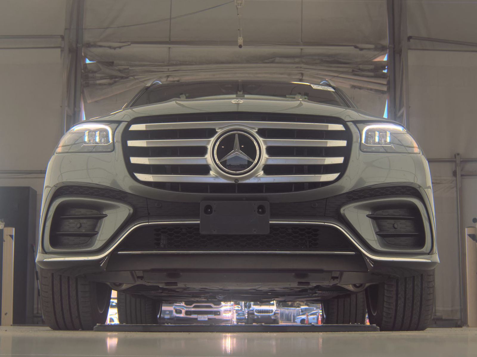 MERCEDES-BENZ GLS - 4