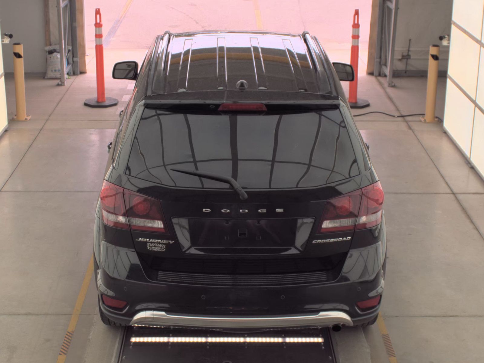 DODGE CROSSROAD - 7