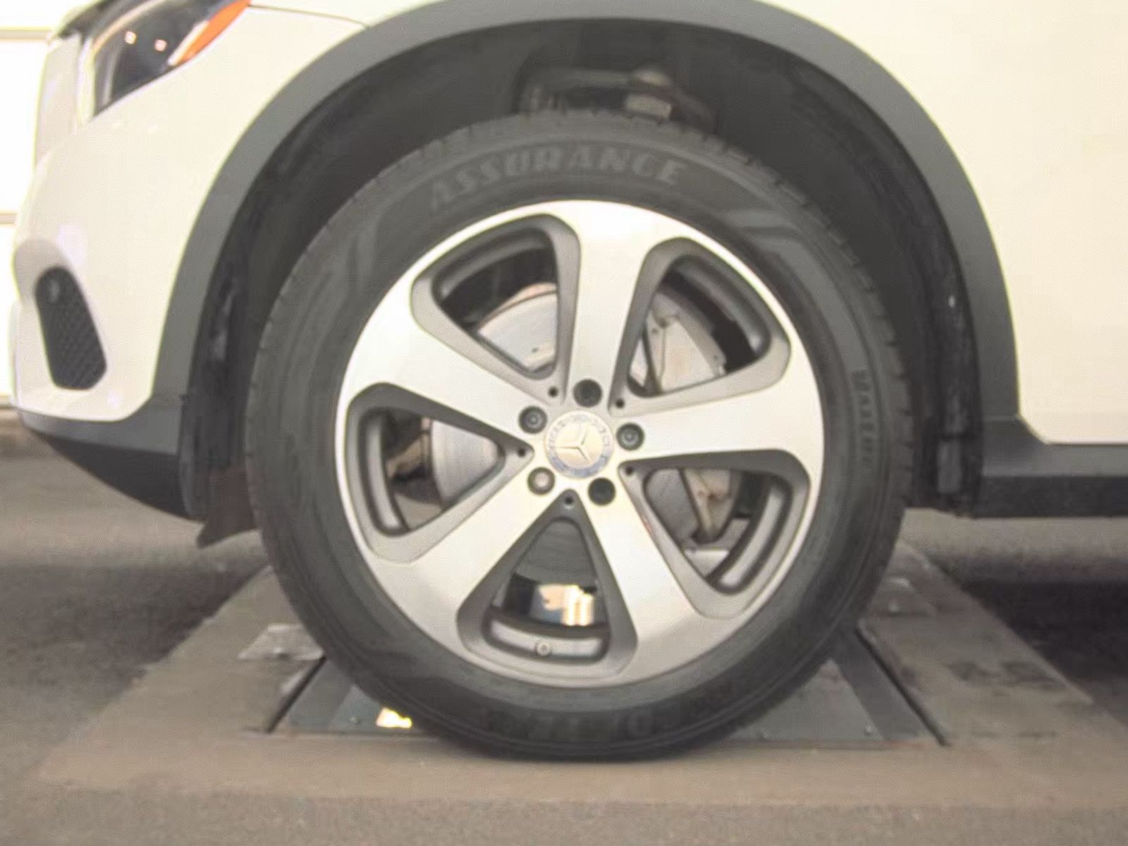 MERCEDES-BENZ GLC - 10