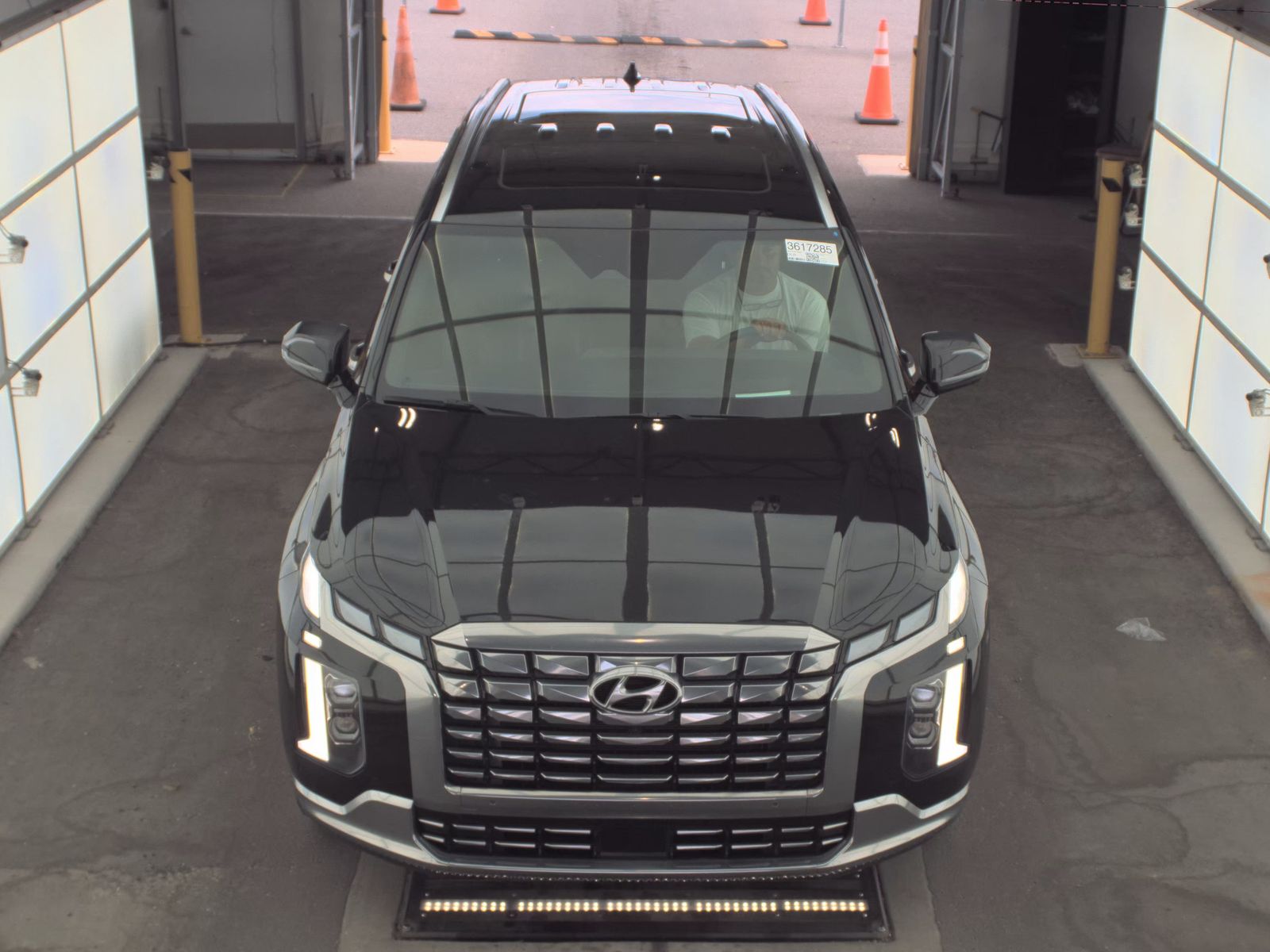 HYUNDAI CALLIGRAPH - 3