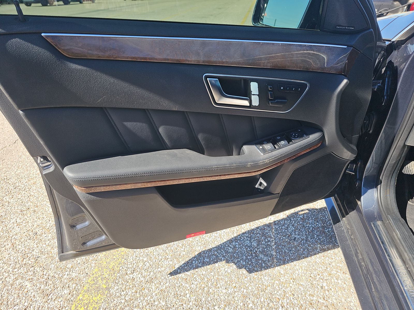 MERCEDES-BENZ E-CLASS - 10