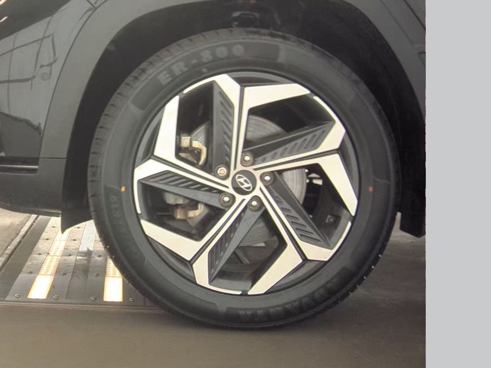 HYUNDAI LIMITED - 10