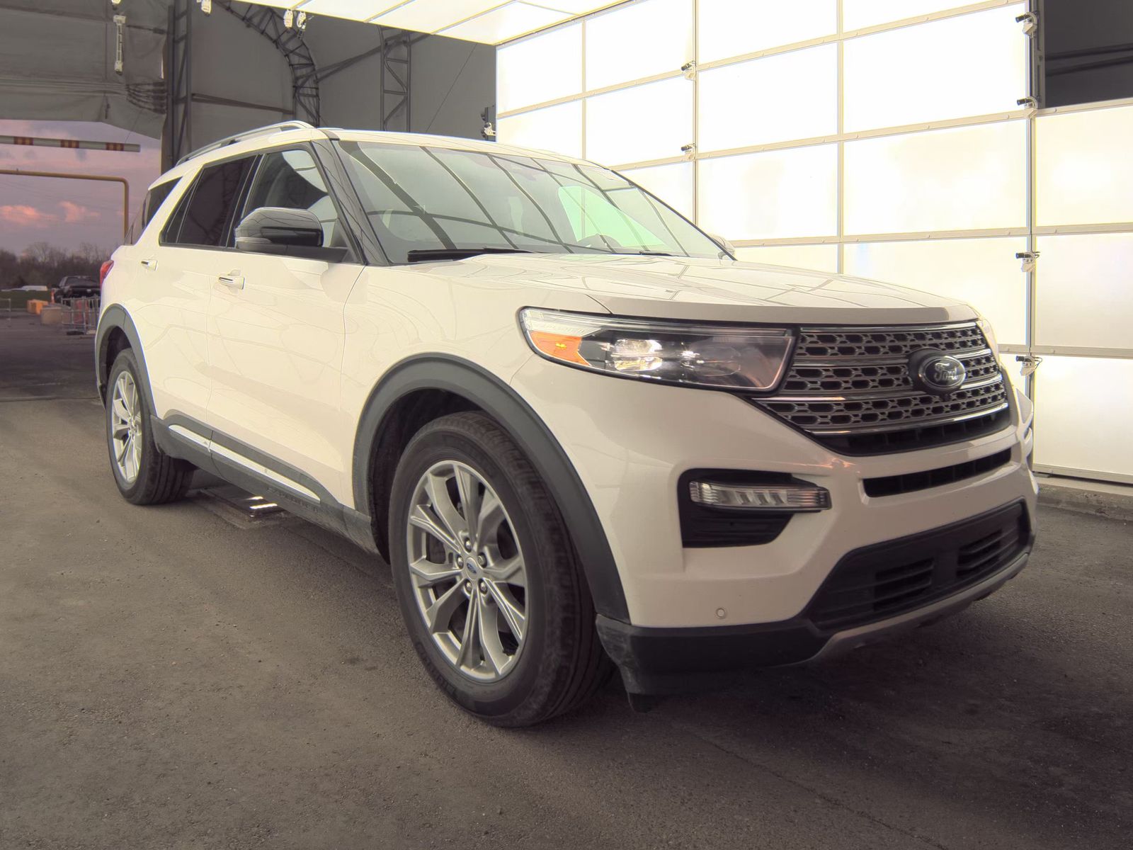 FORD EXPLORER - 5