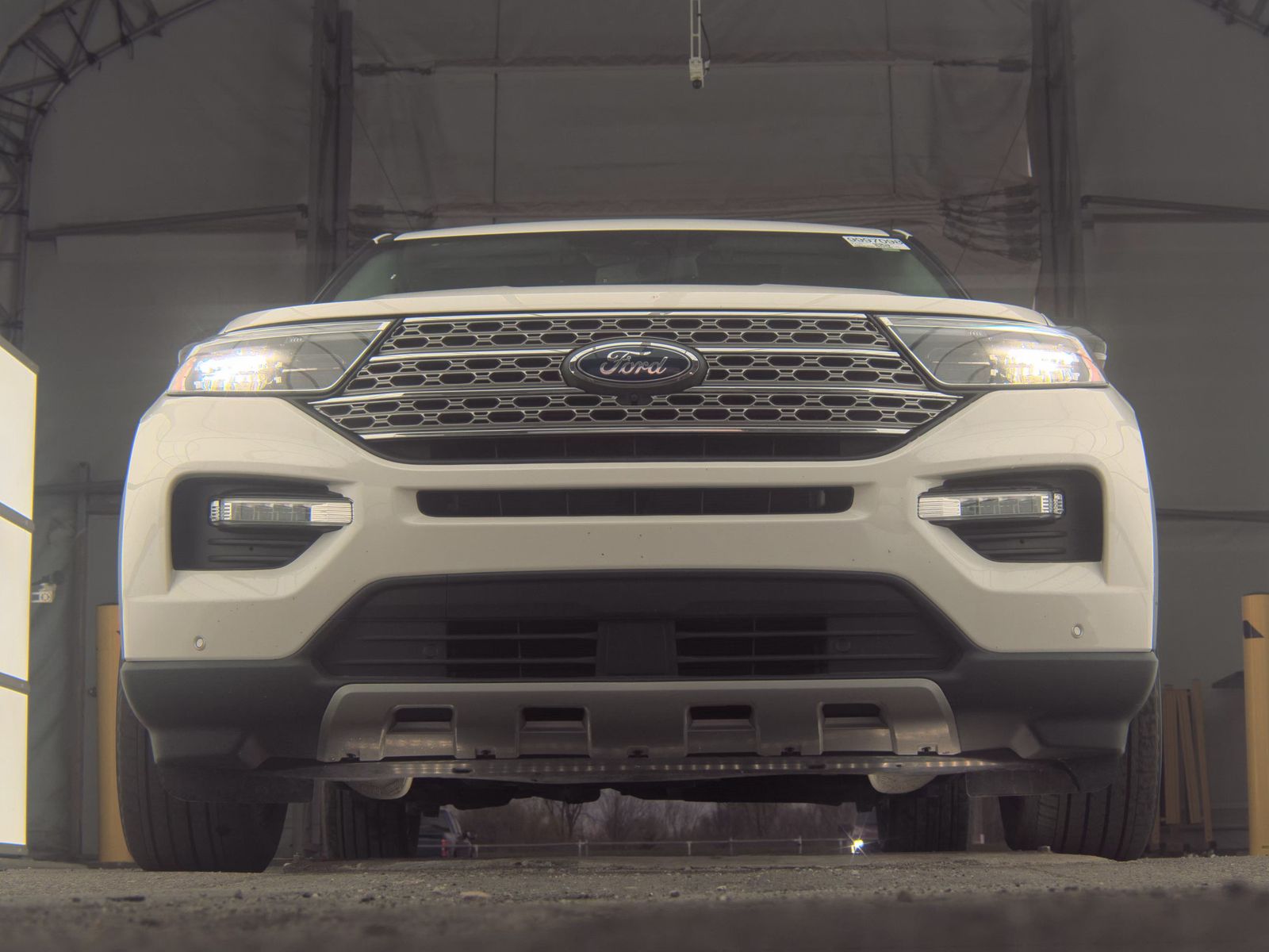 FORD EXPLORER - 4