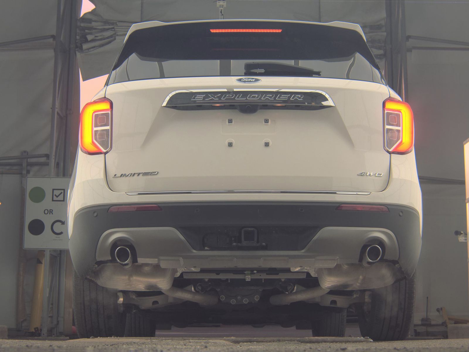 FORD EXPLORER - 8