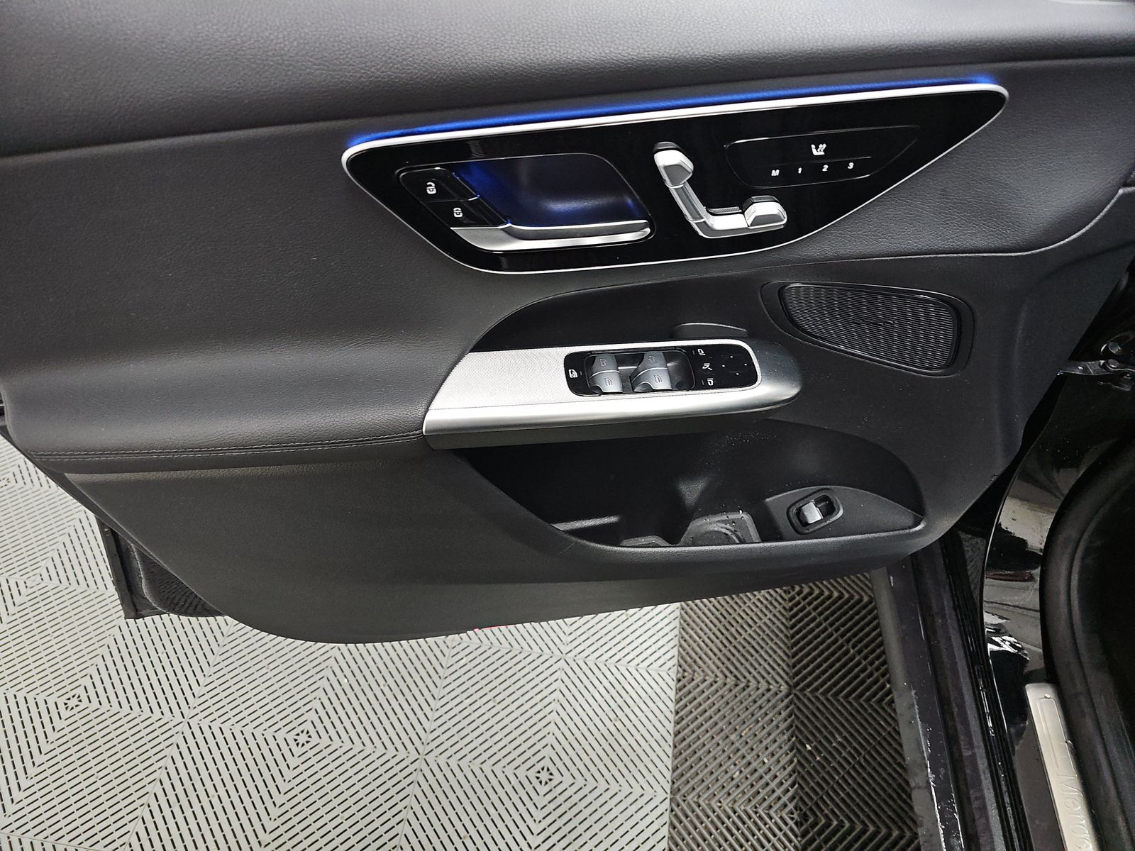 MERCEDES-BENZ GLC-CLASS - 10