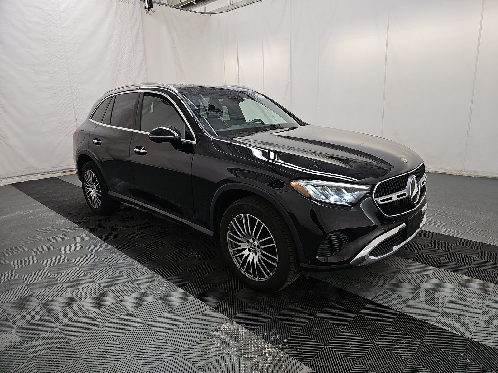 MERCEDES-BENZ GLC-CLASS - 4