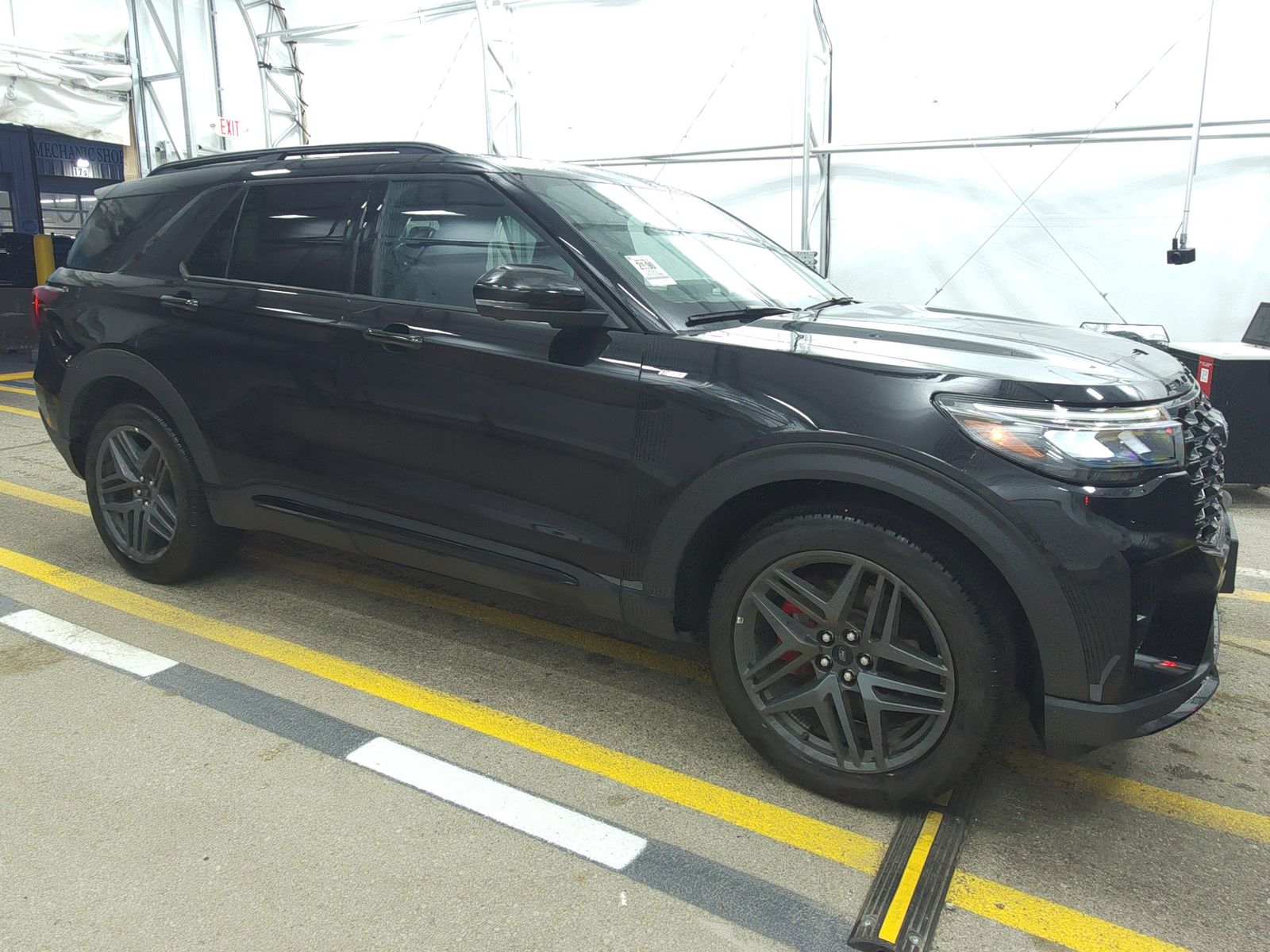 FORD EXPLORER - 4