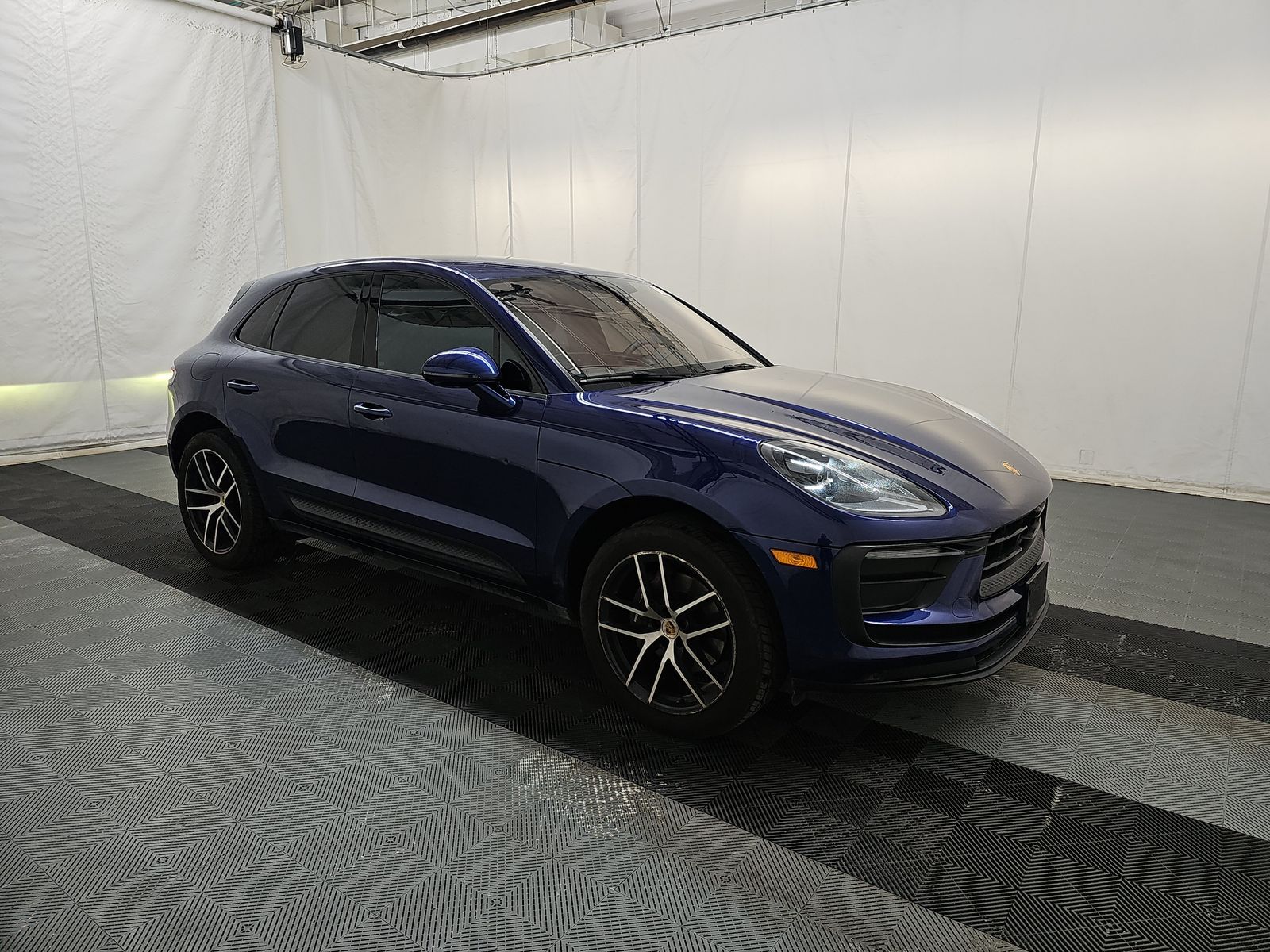 2022 Porsche Macan Base AWD