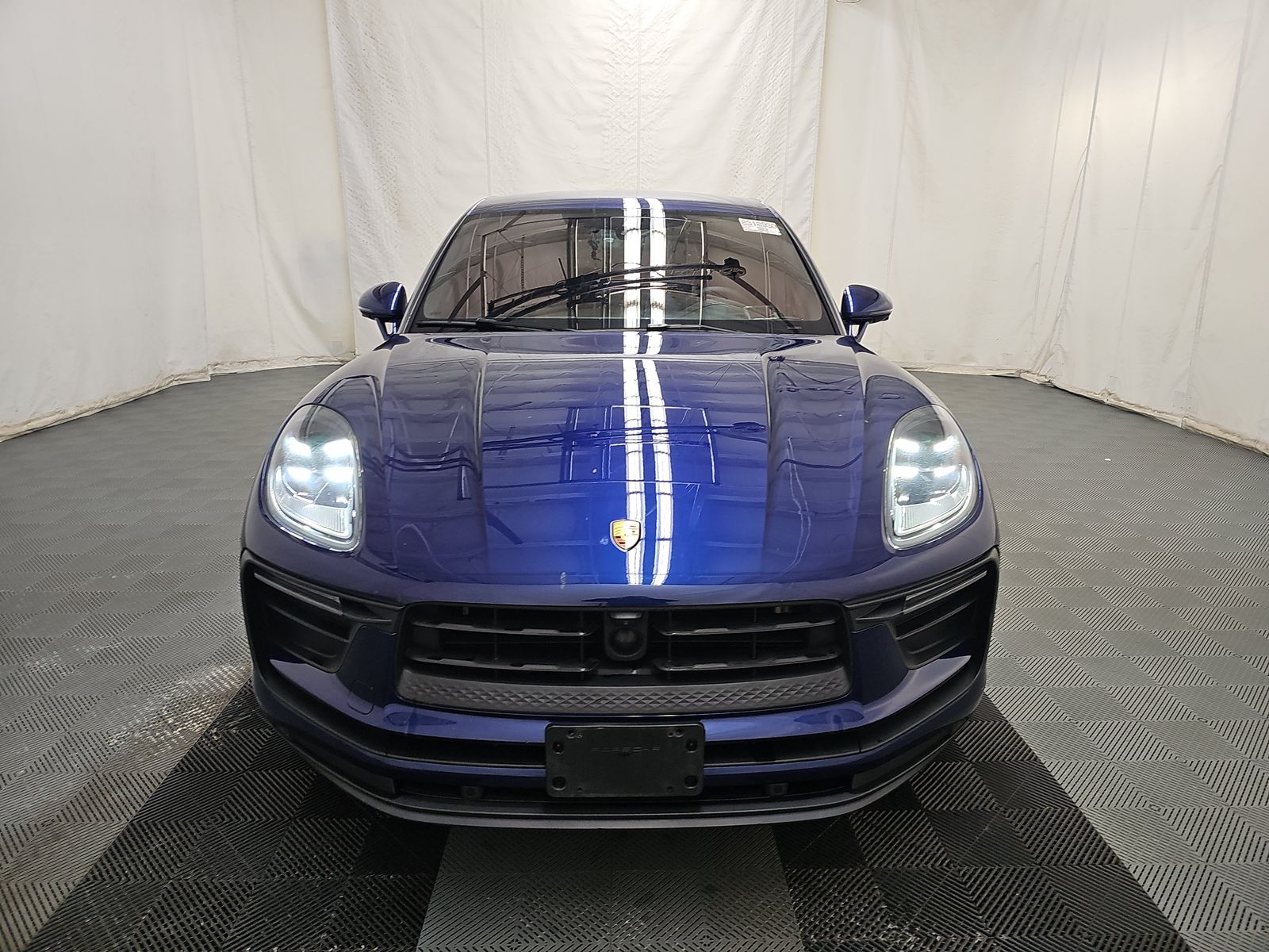 2022 Porsche Macan Base AWD