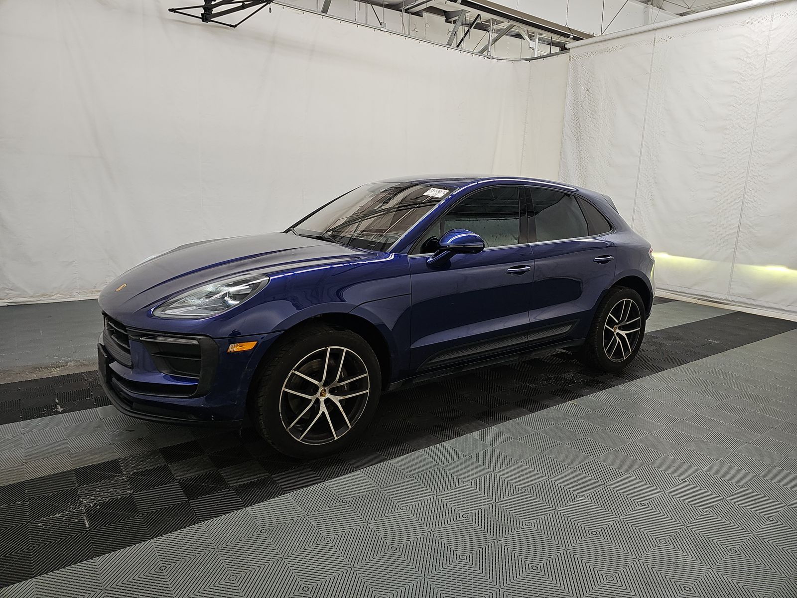 2022 Porsche Macan Base AWD