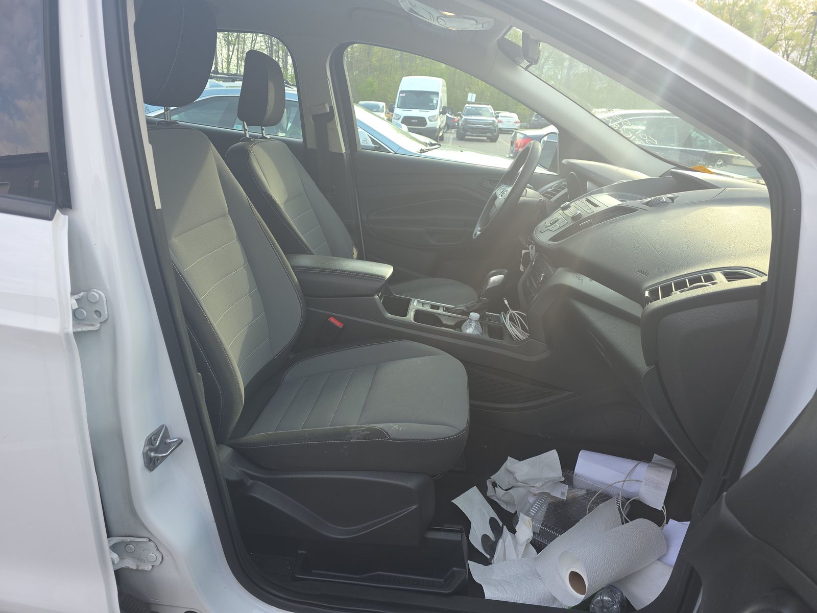 FORD ESCAPE - 9