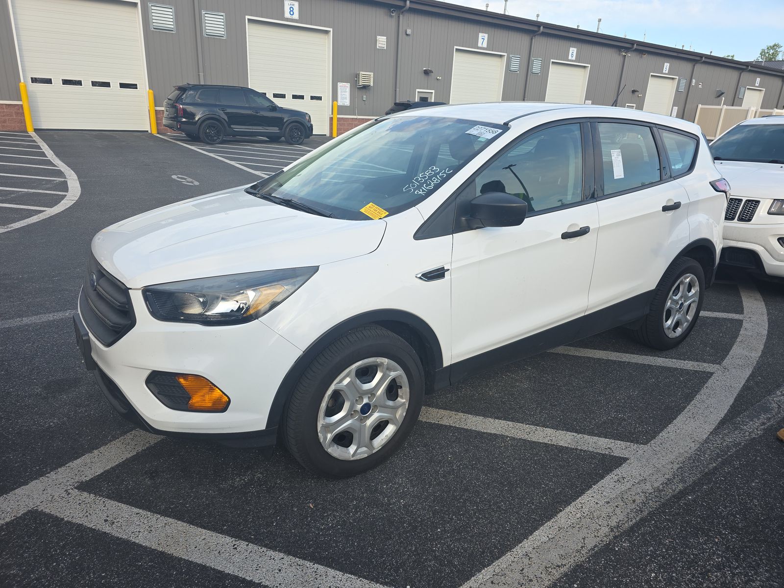 FORD ESCAPE - 1