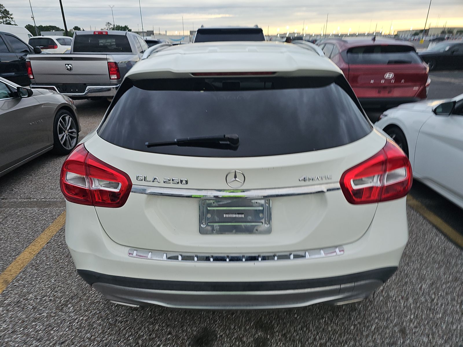 MERCEDES-BENZ GLA - 6