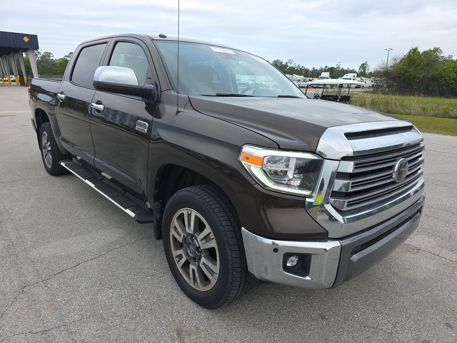 TOYOTA TUNDRA - 4