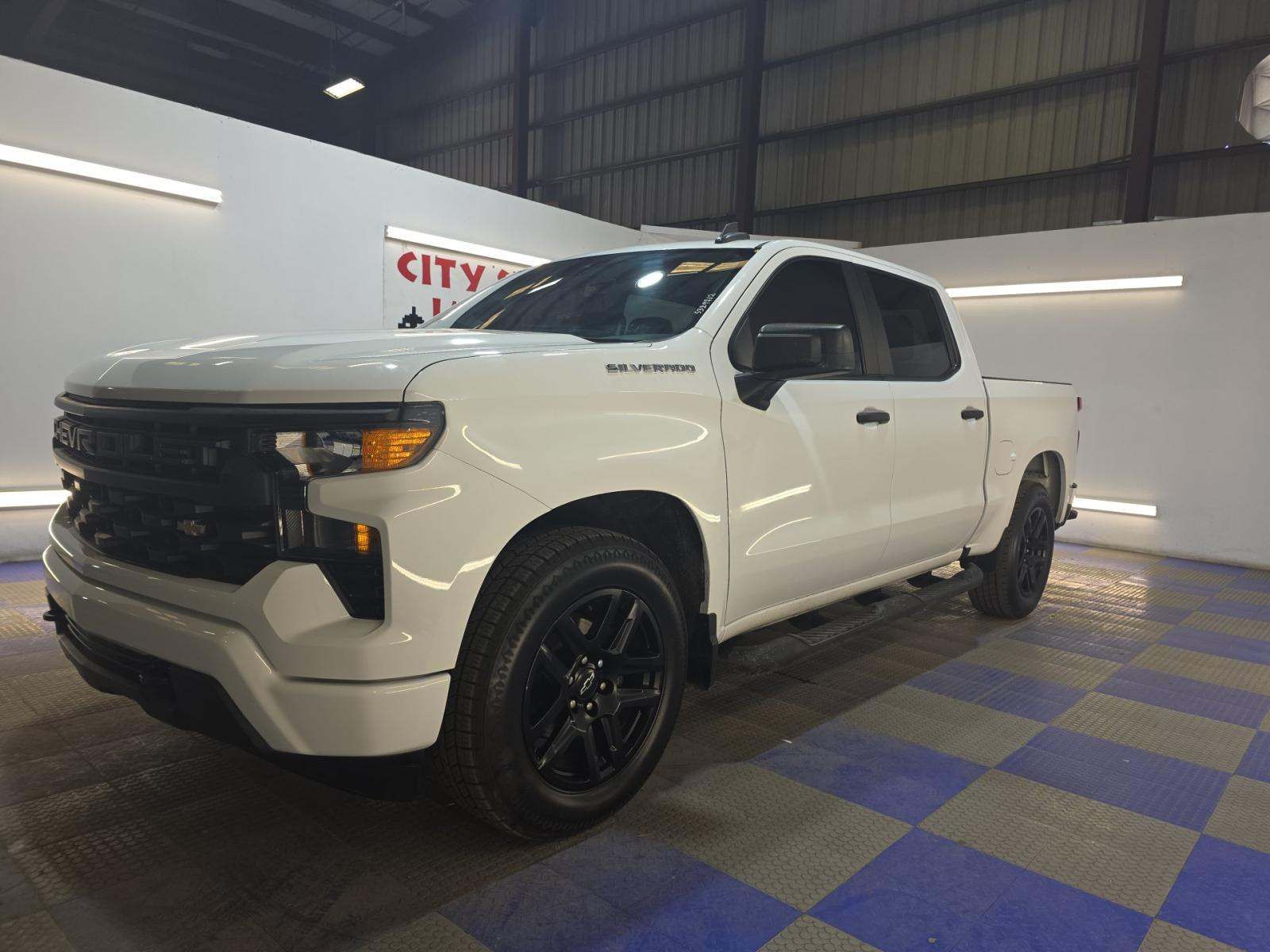 CHEVROLET CUSTOM - 1