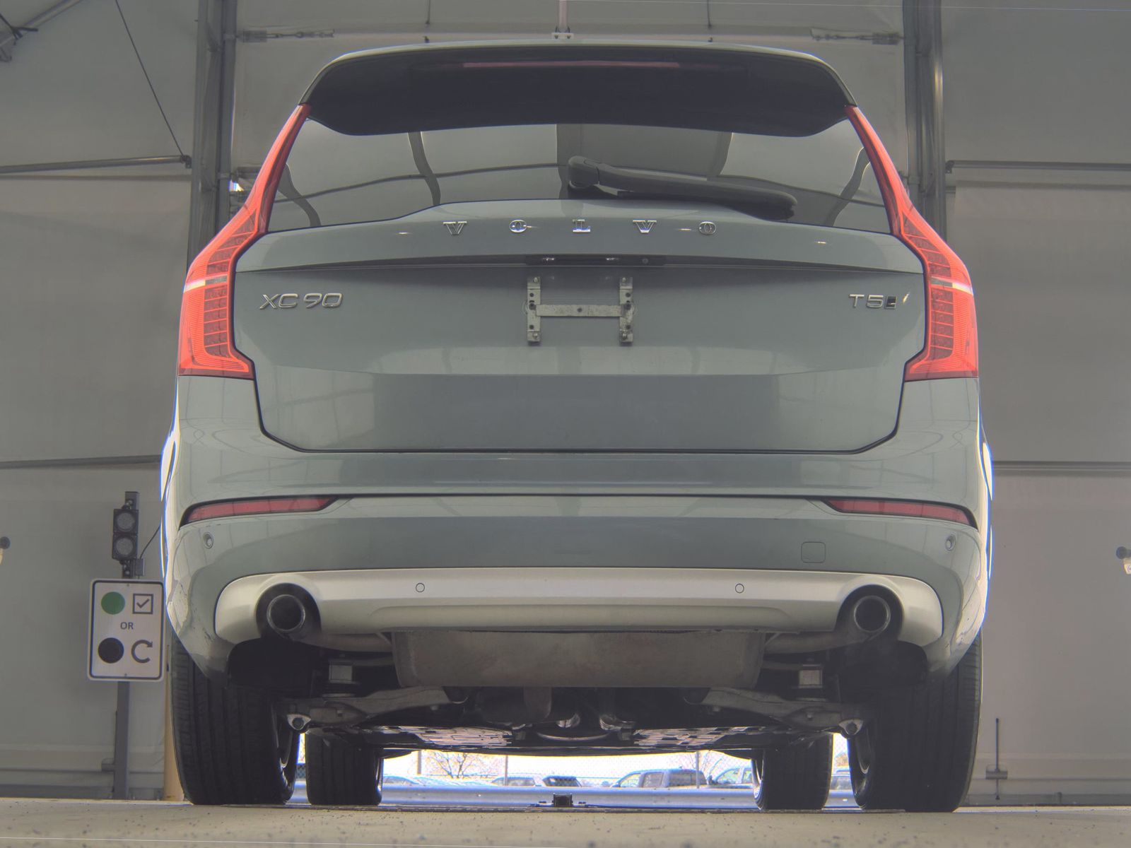 2019 Volvo XC90 T5 Momentum AWD