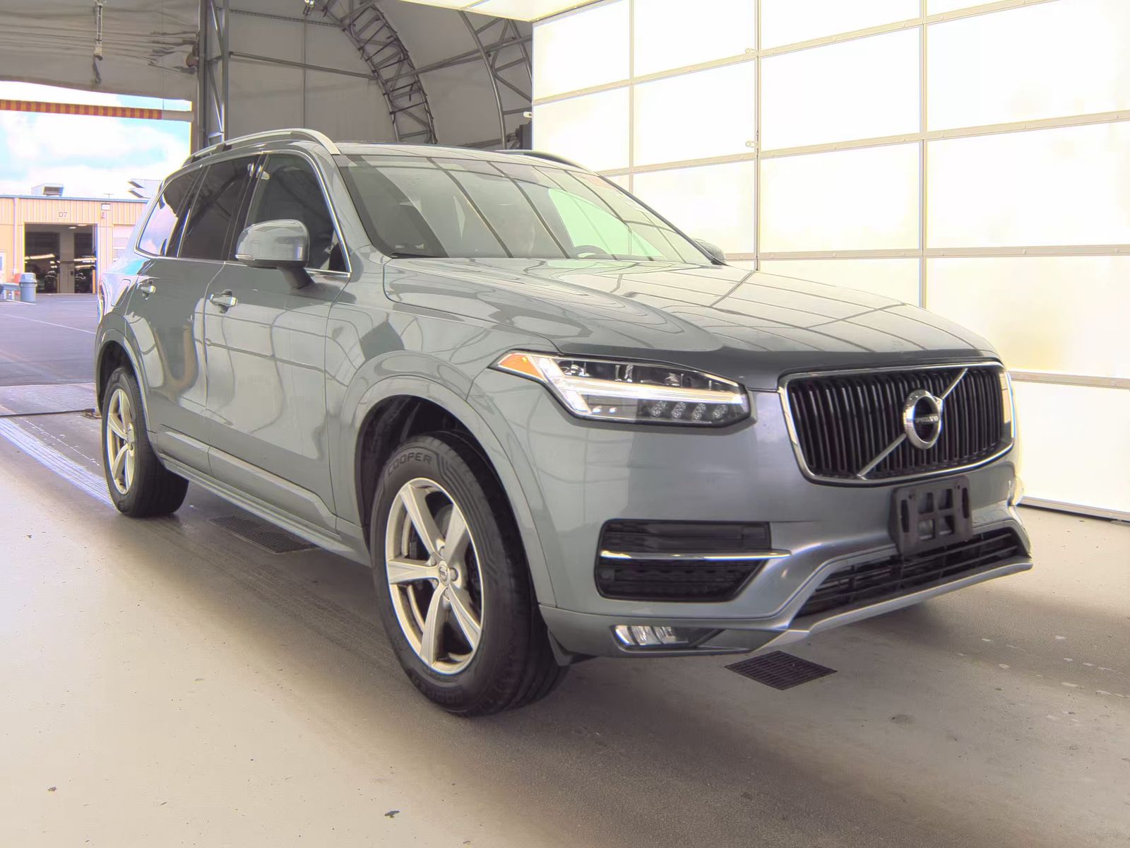 2019 Volvo XC90 T5 Momentum AWD
