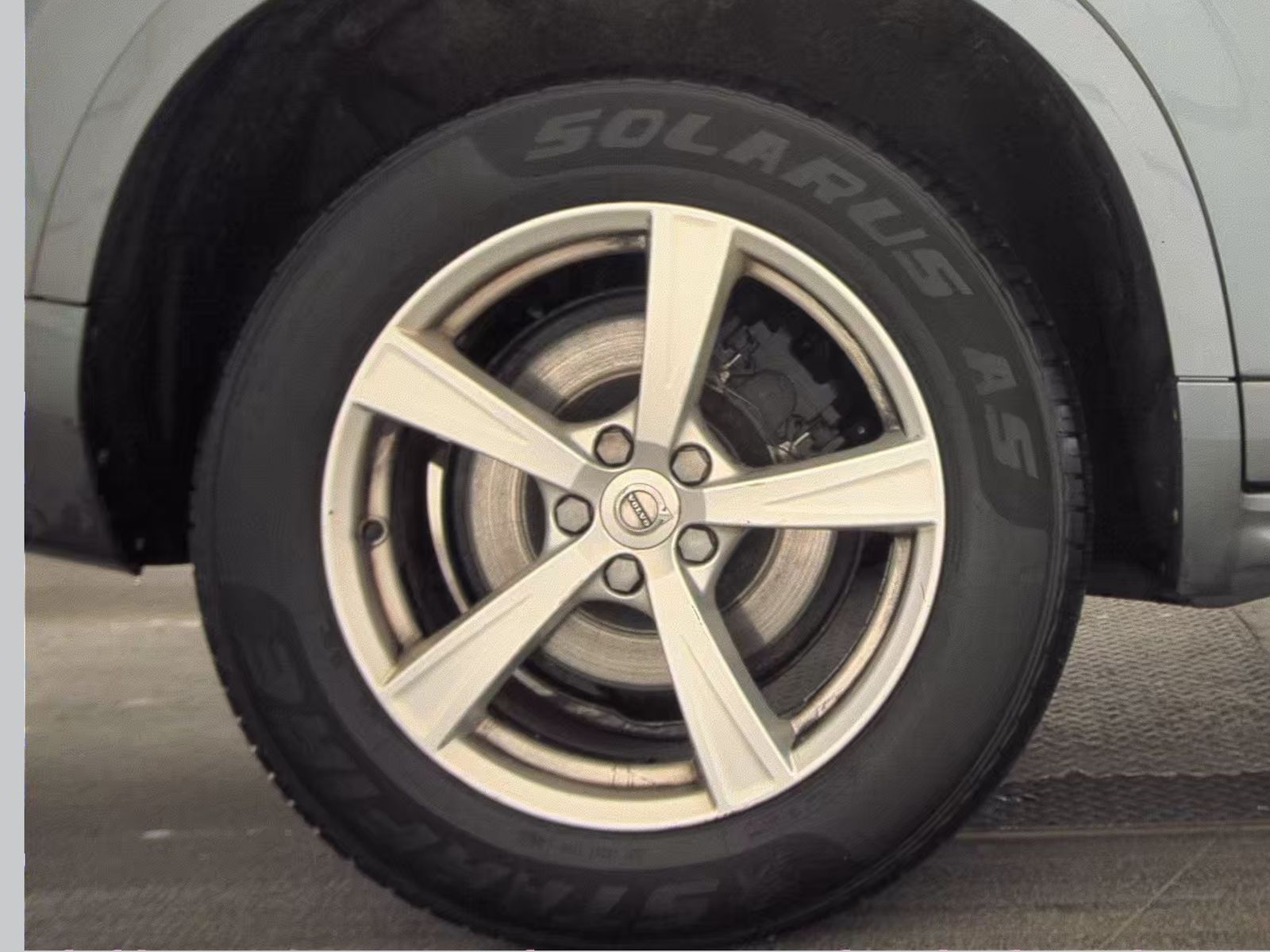 2019 Volvo XC90 T5 Momentum AWD