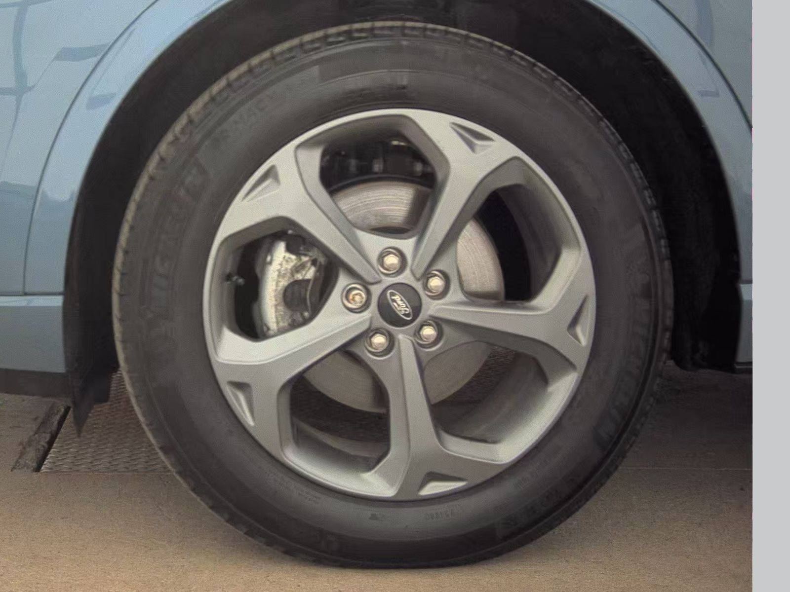 FORD ESCAPE - 10