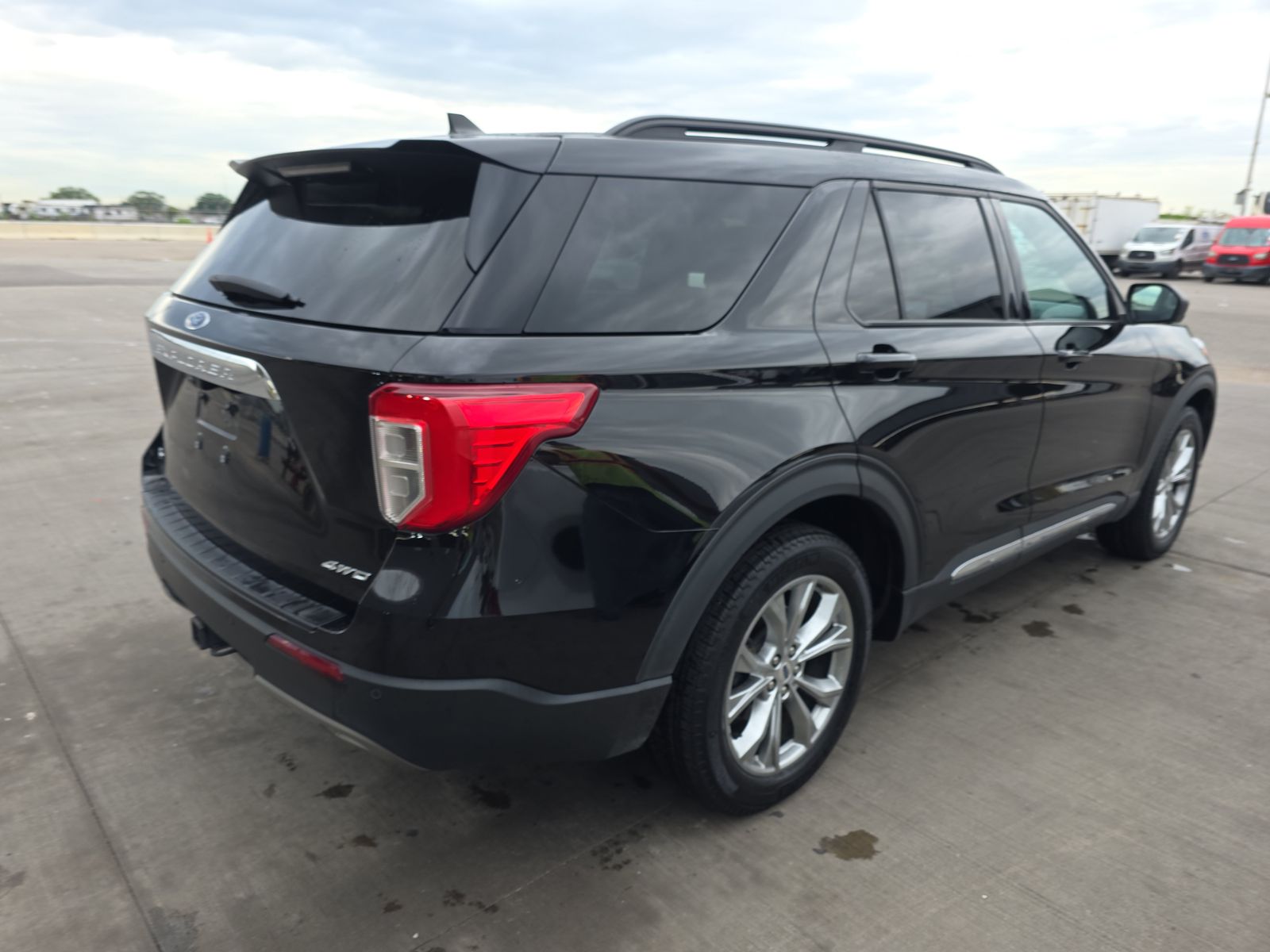 FORD EXPLORER - 5
