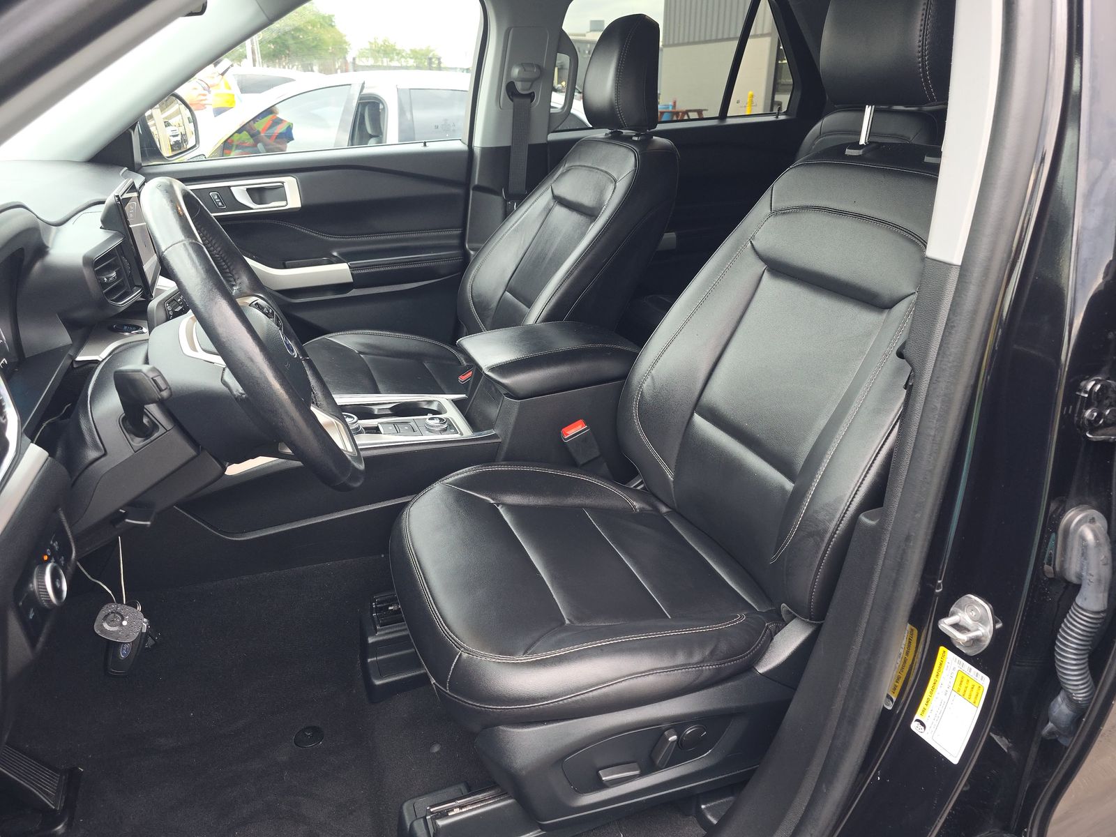 FORD EXPLORER - 8