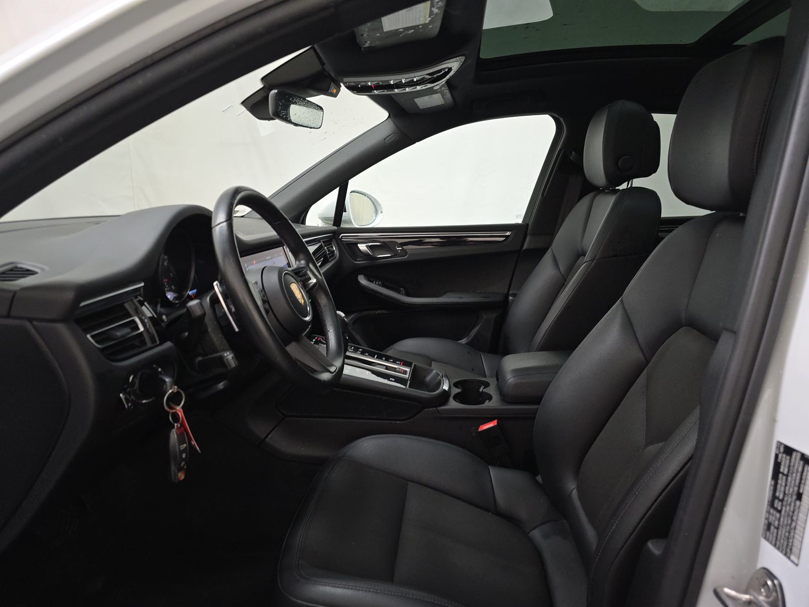 2022 Porsche Macan Base AWD
