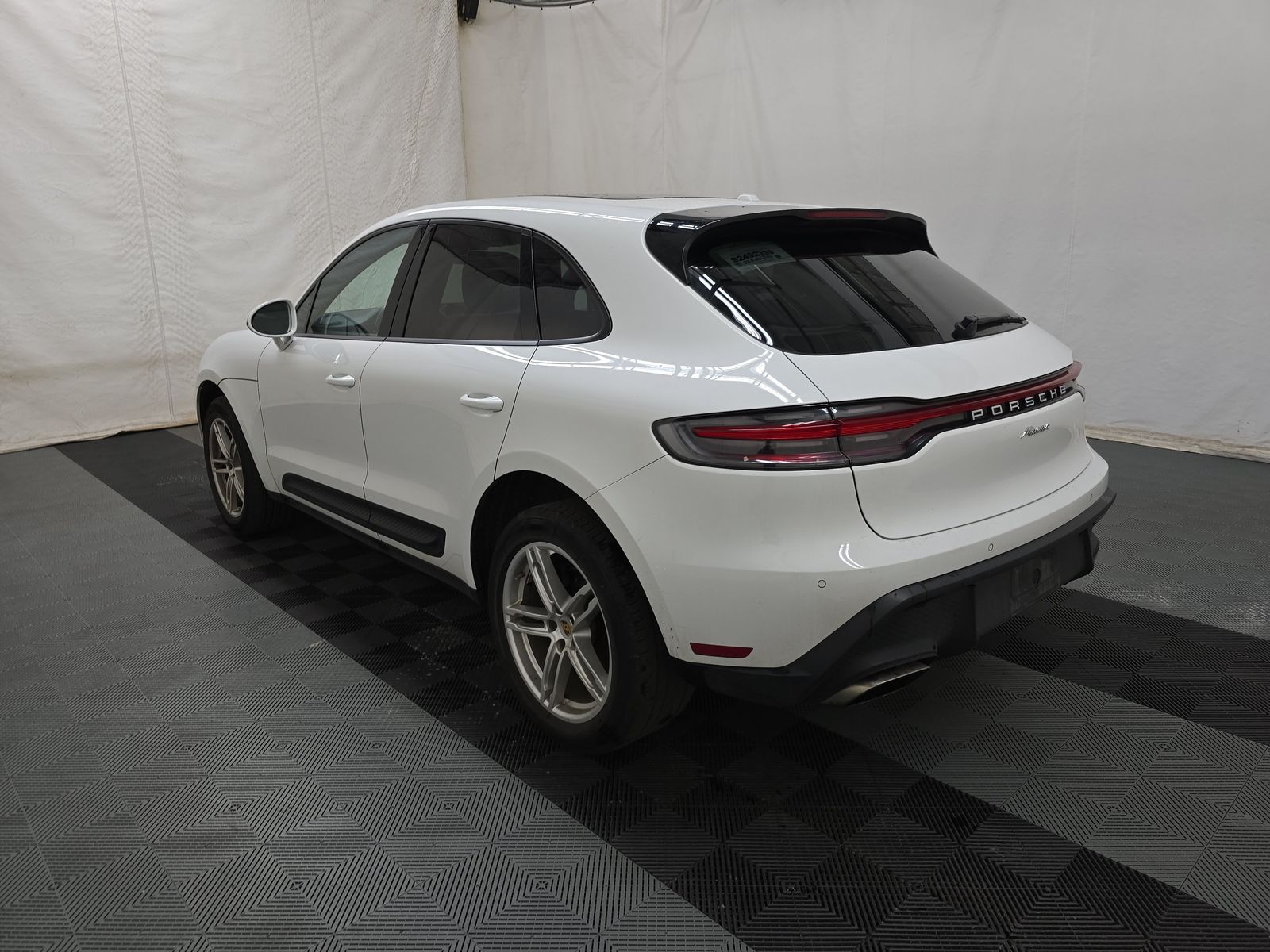 2022 Porsche Macan Base AWD