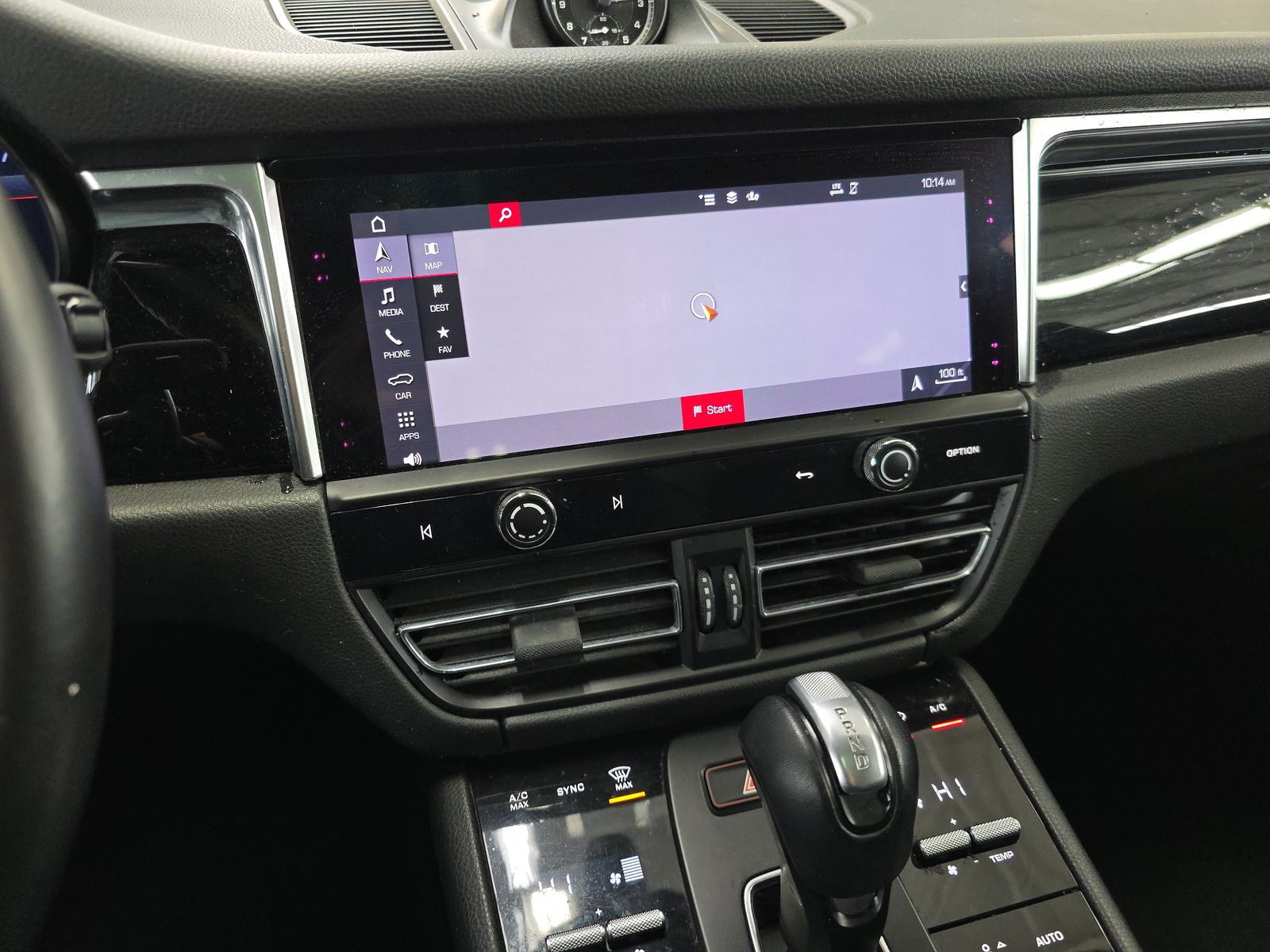 2022 Porsche Macan Base AWD