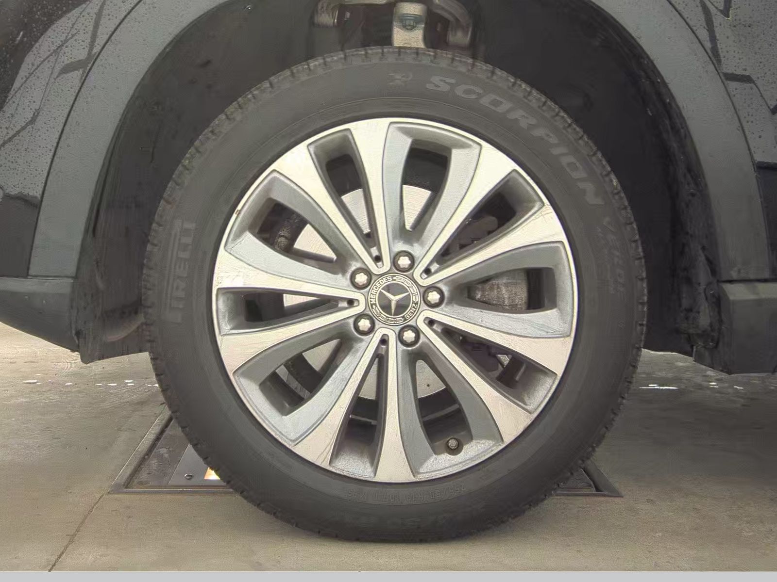 MERCEDES-BENZ GLE-CLASS - 10