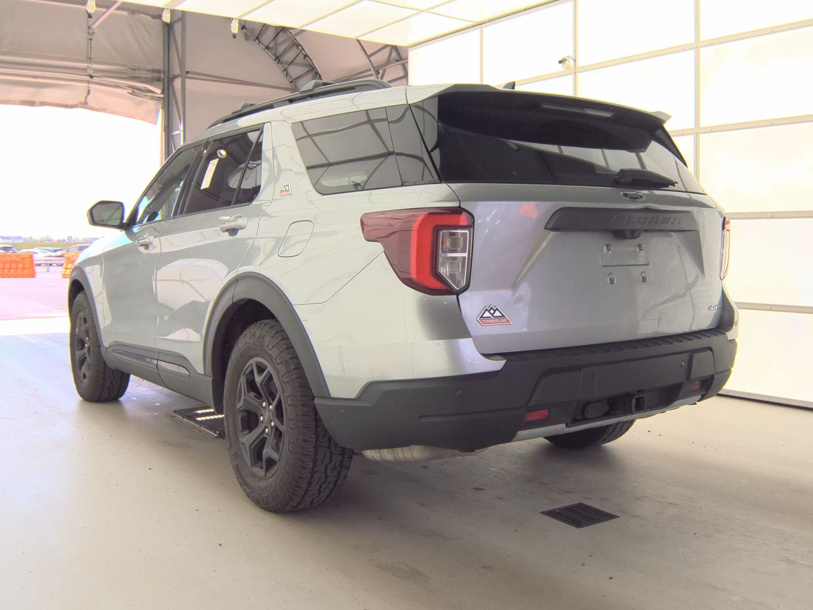FORD EXPLORER - 9