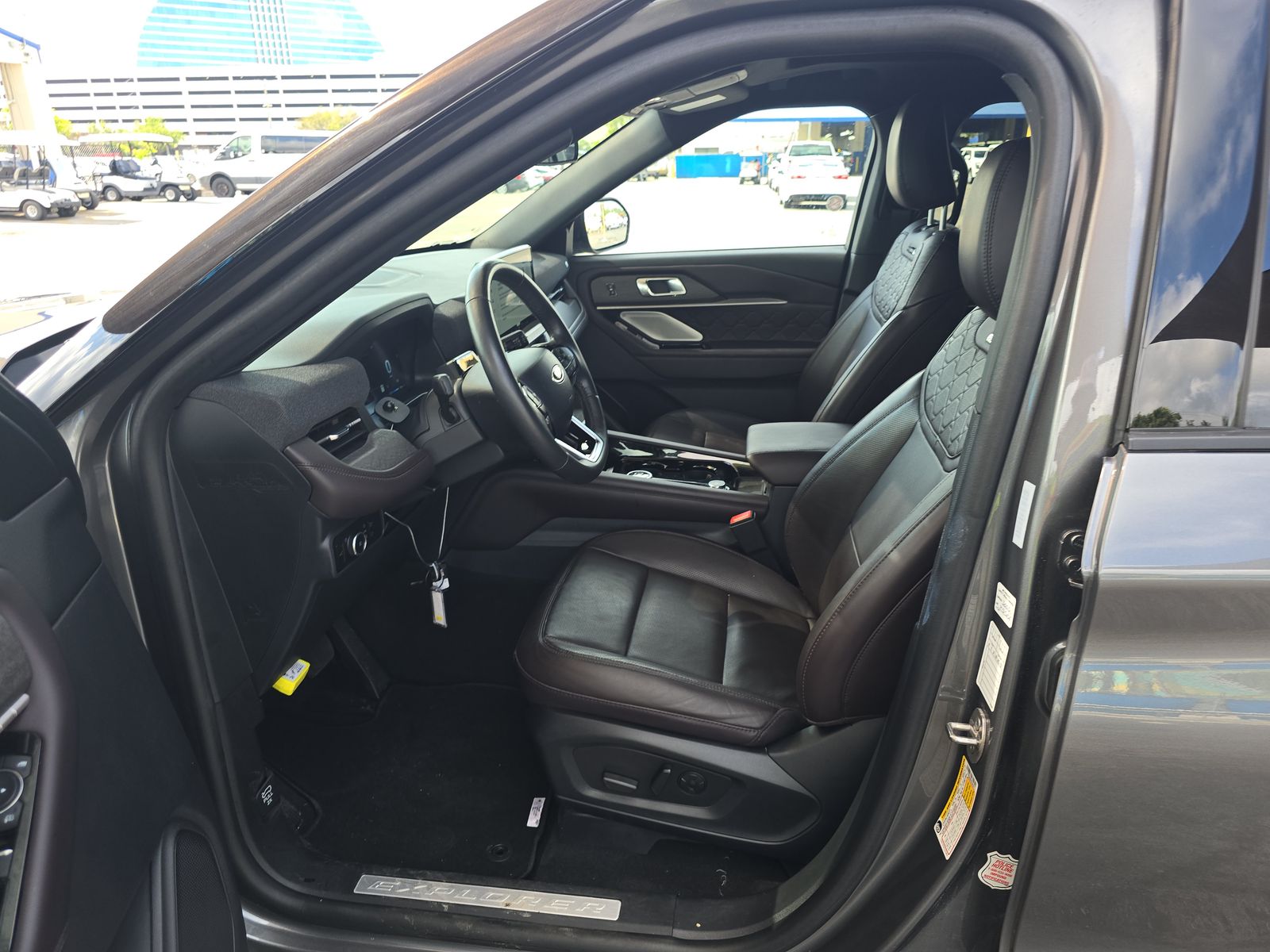 FORD EXPLORER - 8