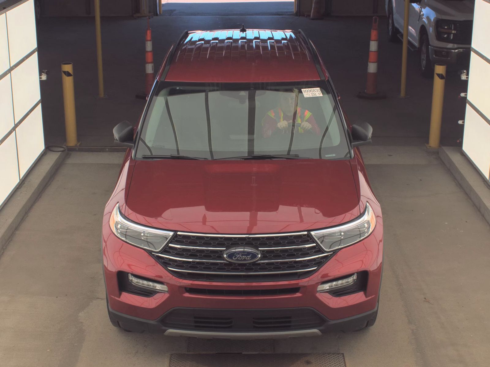 FORD EXPLORER - 3