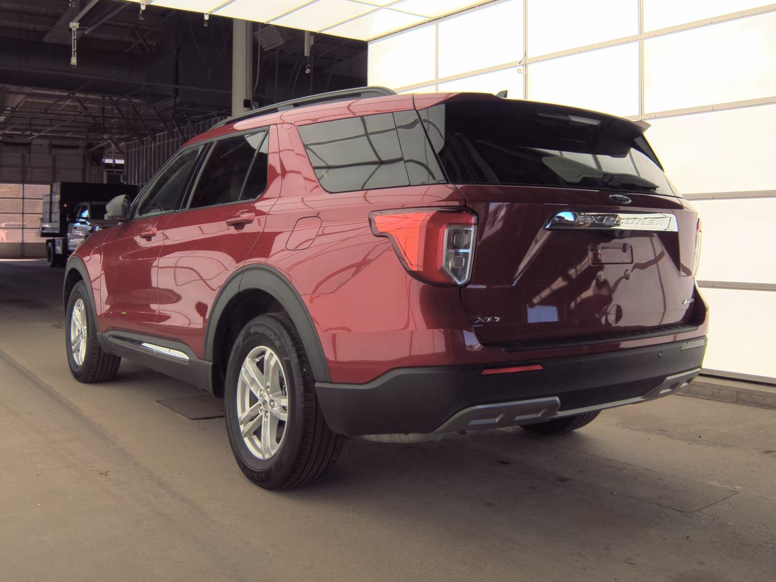 FORD EXPLORER - 9