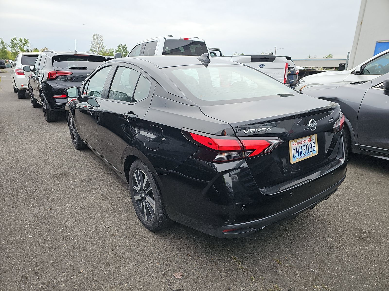 NISSAN VERSA - 7