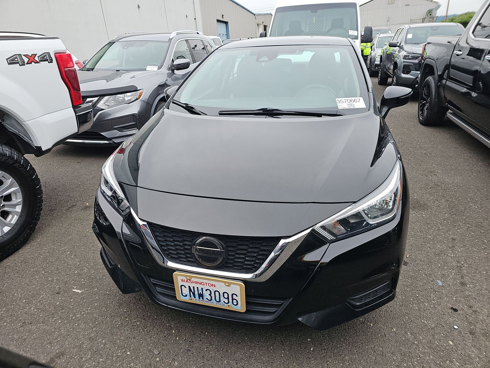NISSAN VERSA - 3