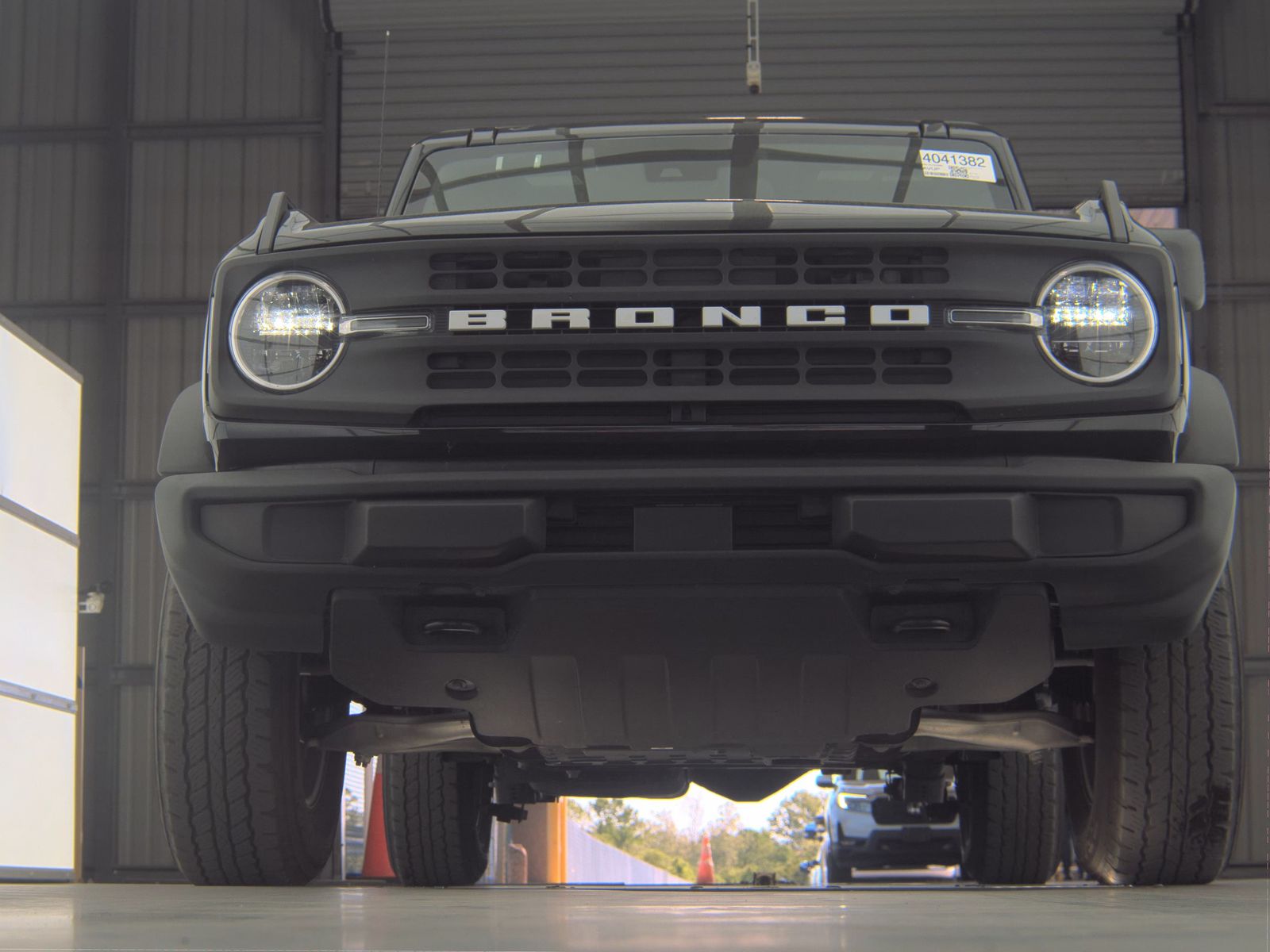 FORD BRONCO - 4