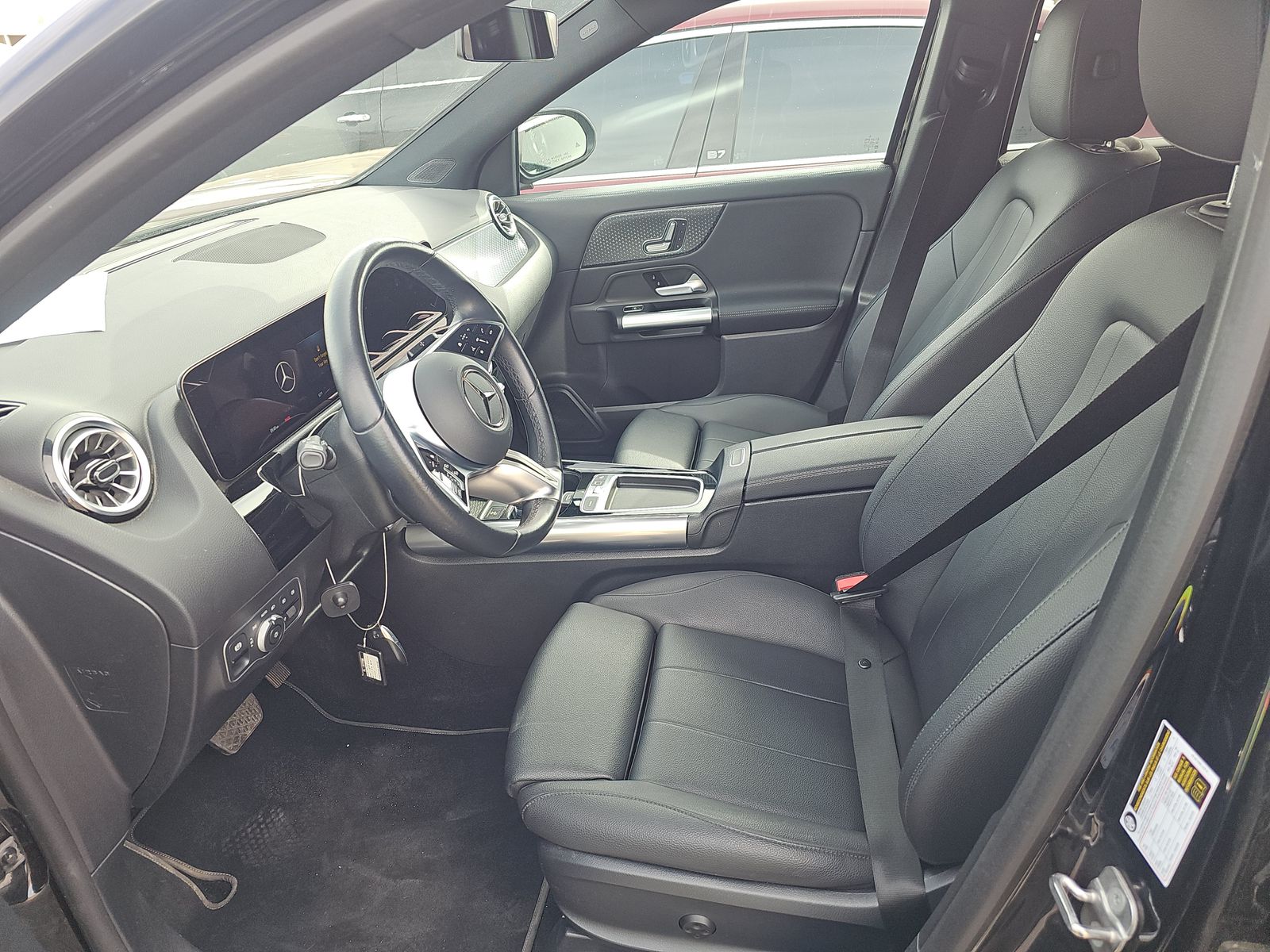 MERCEDES-BENZ GLA-CLASS - 8