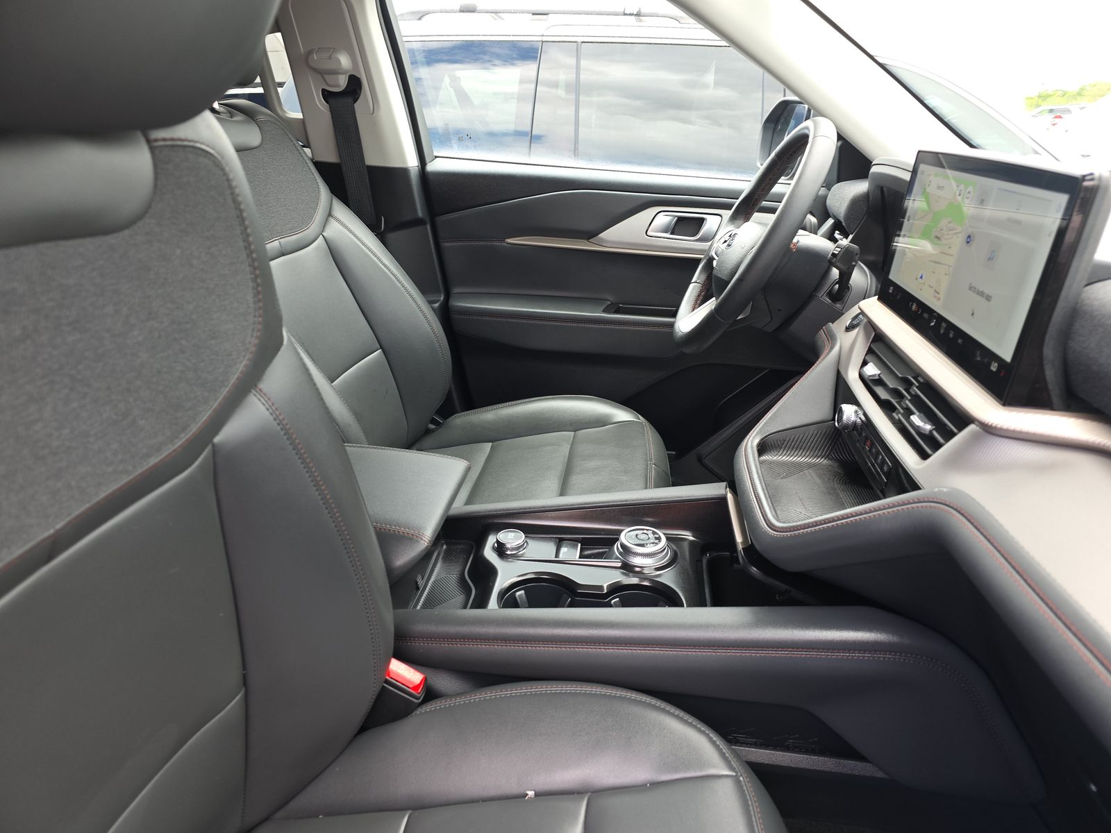 FORD EXPLORER - 3