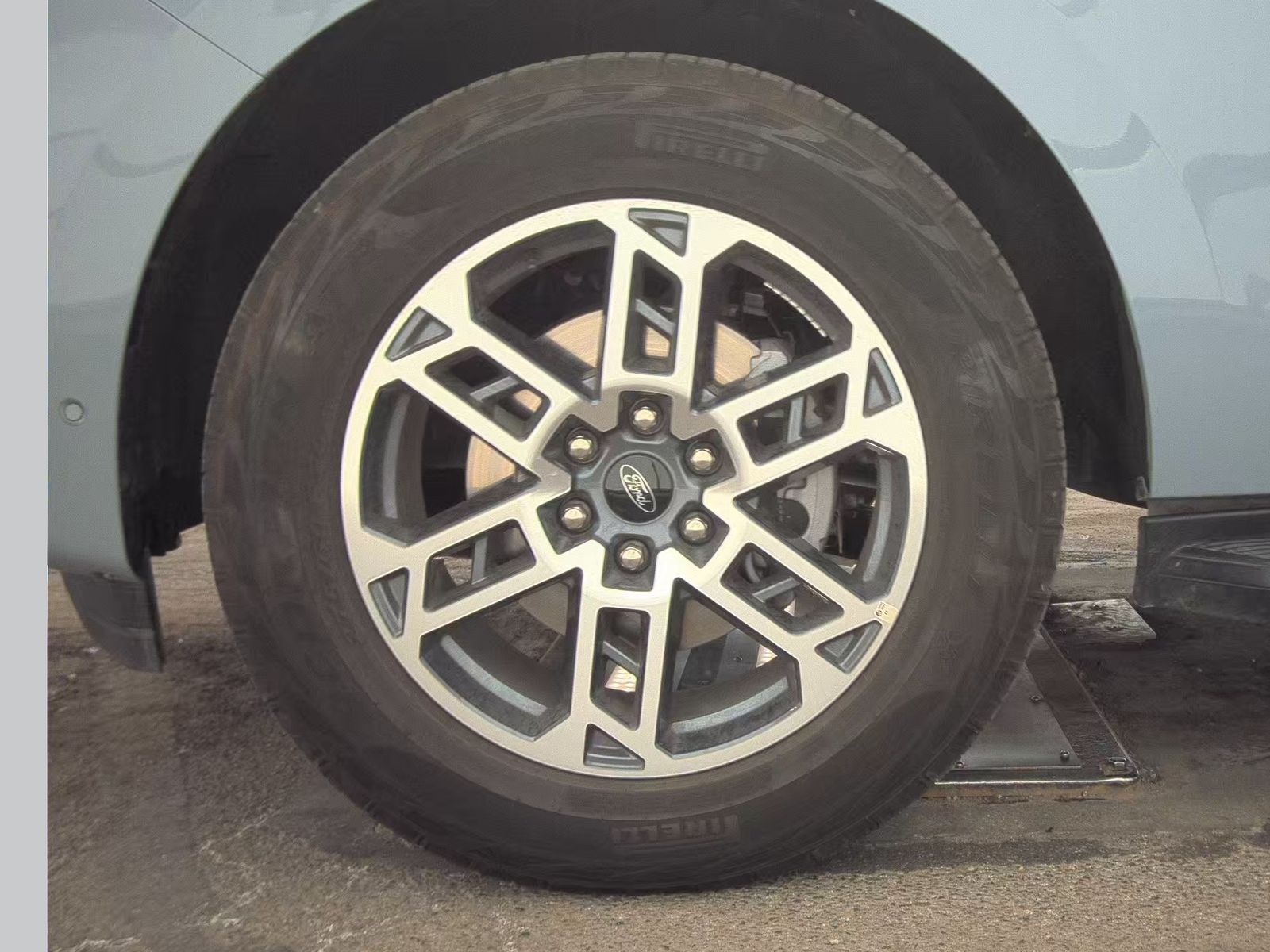 FORD EXPEDITION - 10