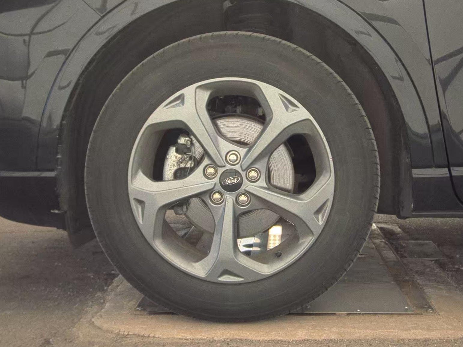 FORD ESCAPE - 10