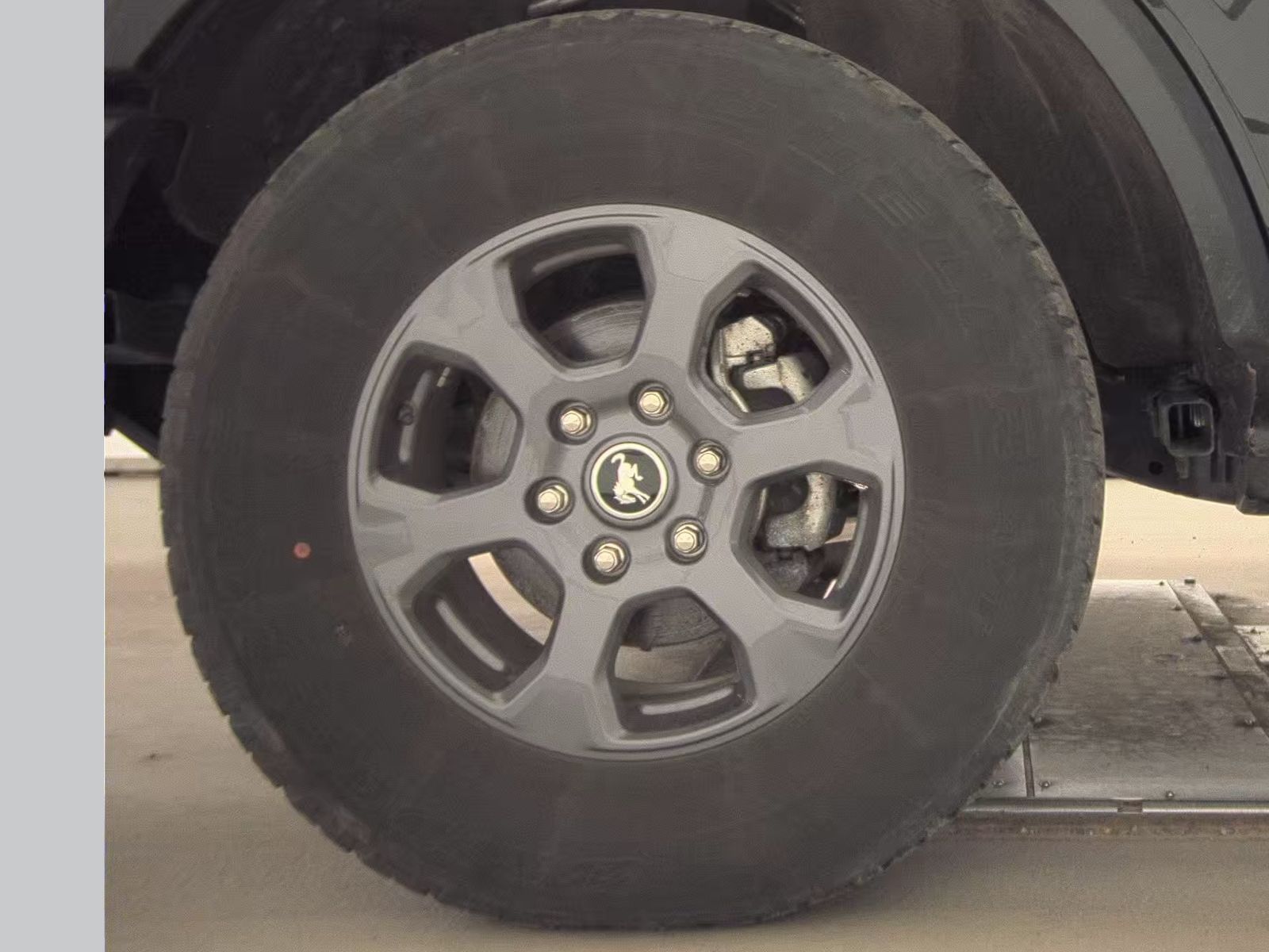 FORD BRONCO - 10