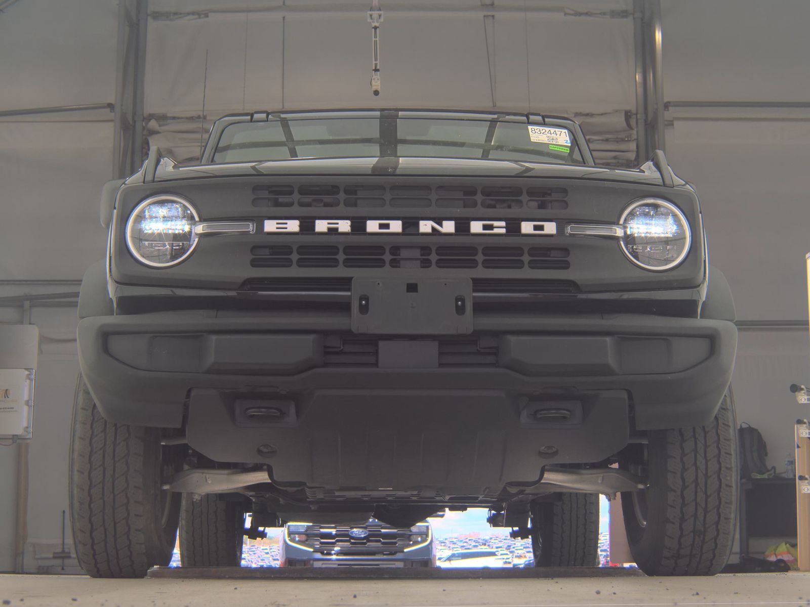 FORD BRONCO - 4