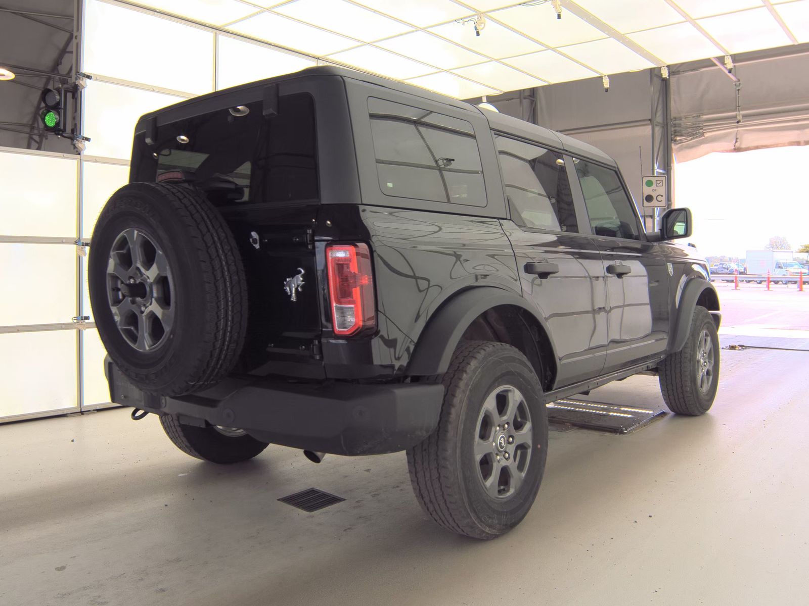 FORD BRONCO - 6