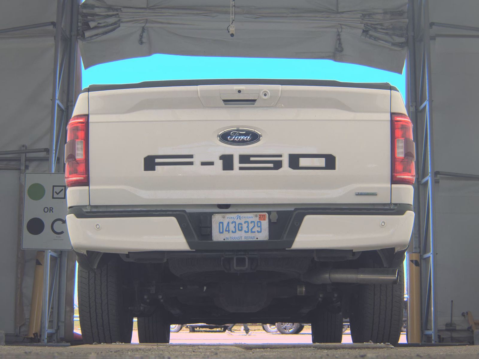 FORD F-150 - 8