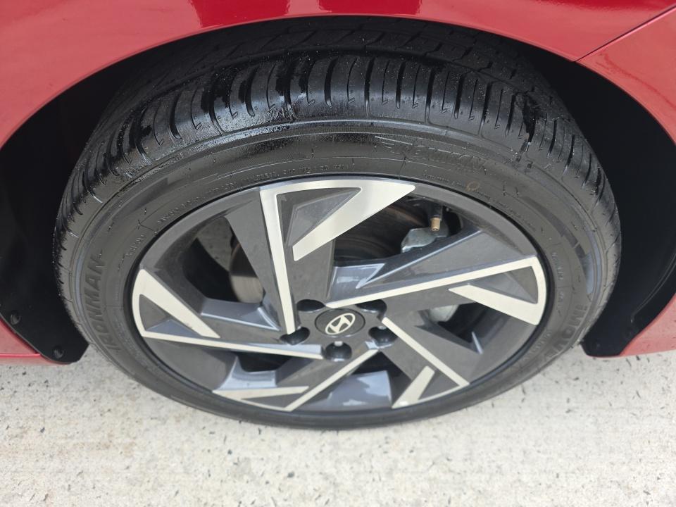 HYUNDAI LIMITED - 10