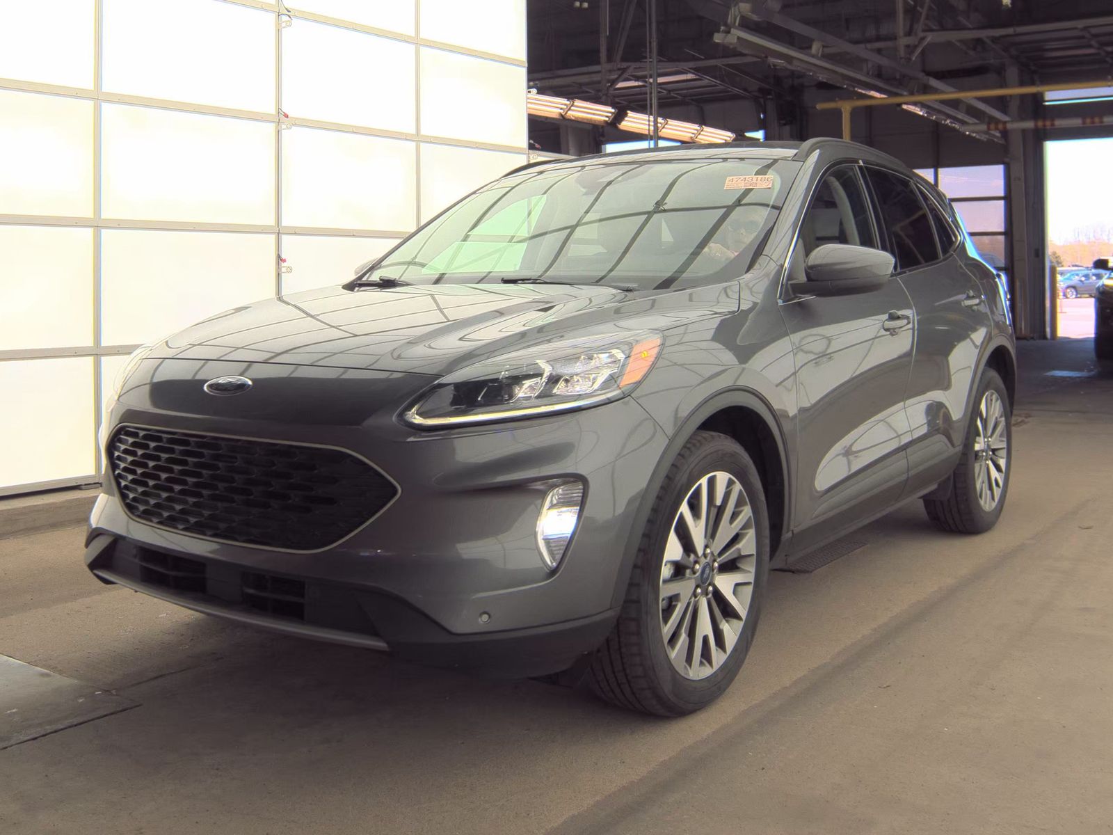 FORD ESCAPE - 1