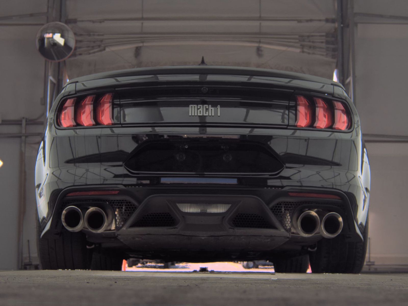 FORD MUSTANG - 8