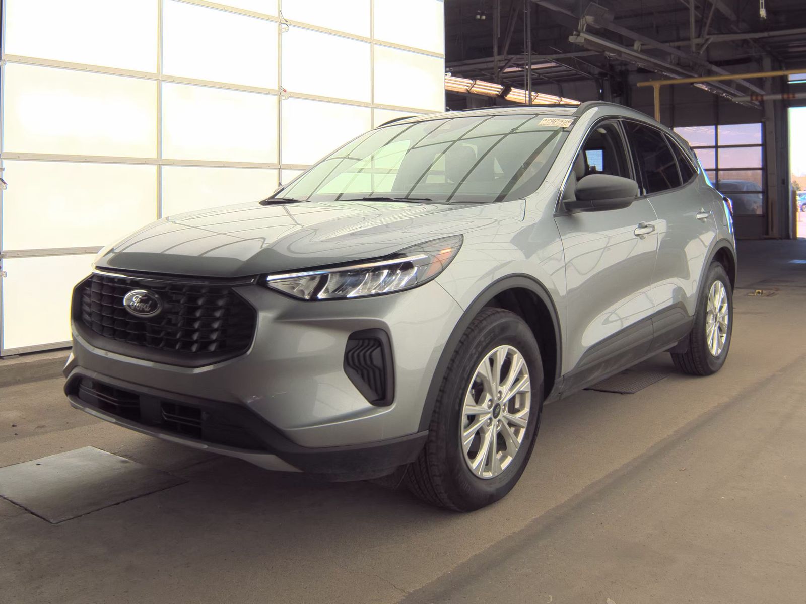 FORD ESCAPE - 1